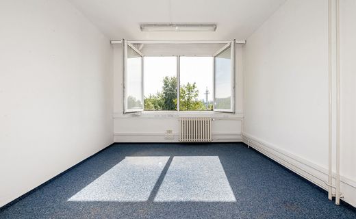 Fotografie nemovitosti - Pronájem 11 kanceláří s parkováním, plocha 263 m2, Jateční, Plzeň