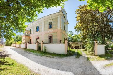 Ojedinělá secesní vila v Horní Bříze, Plzeň - sever