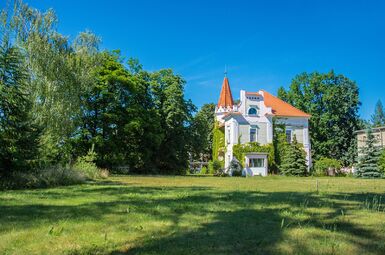 Ojedinělá secesní vila v Horní Bříze, Plzeň - sever