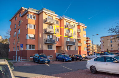 Byt 2+kk+ balkon a parkovací stání, Květná ul., Plzeň - Doudlevce