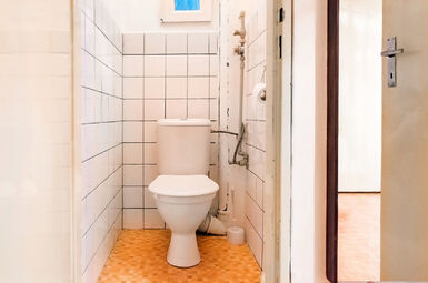 Cihlový byt 2+kk, 4.p s výtahem  a velký sklep, Plzeň - Bory
