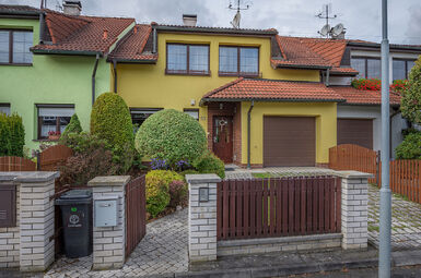 Rodinný dům 5+1 +garáž +terasa, Plzeň - Bolevec