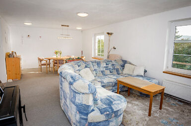 jídelna s obývacím pokojem