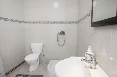 Koupelna a wc v přízemí