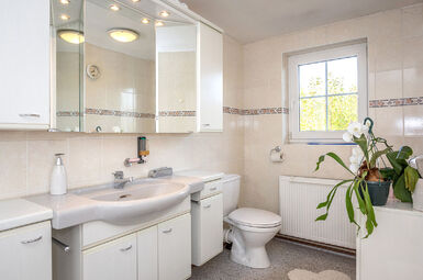 Koupelna a wc - 1 .patro