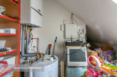 Dům 4+kk s garáží, pergolou, zahradou, Štěnovice