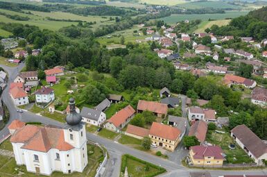 Zemědělská usedlost nedaleko Nepomuka