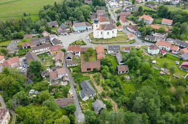 Zemědělská usedlost nedaleko Nepomuka