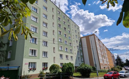 přední vchod, byt 1+kk, Pod Vrchem , Plzeň - Lobzy