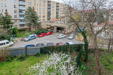 Výhled z obývacího pokoje, ložnice