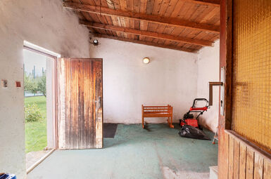 Dům s garáží, dílnou, terasou, parcela 1.070m2 , Rybník, okr. Domažlice
