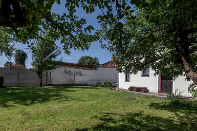 Rodinný dům 3+1, velká půda, parcela 446 m2, Staňkov