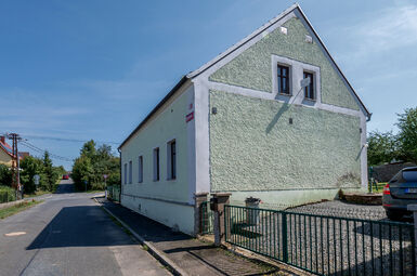 Rodinný dům 3+1, velká půda, parcela 446 m2, Staňkov
