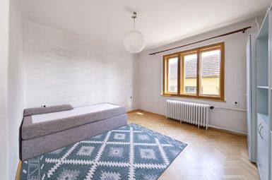 Přízemí  - ložnice