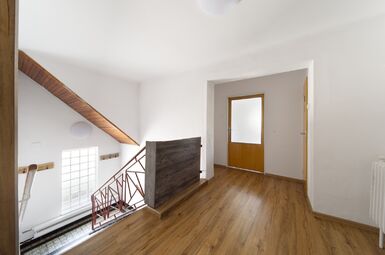 1.patro - schodiště