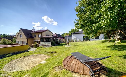 Fotografie nemovitosti - Dvougenerační dům se zahradou, garáží, dílnou, Útušice, Plzeň - jih