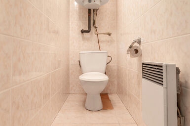 1.patro - samostatné wc