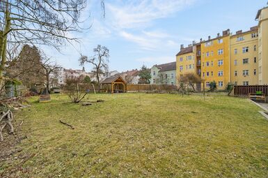 Byt 3+1, cihla, 92 m2, přízemí, Plzeň - Bory