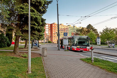 zastávka MHD u Skupova 33