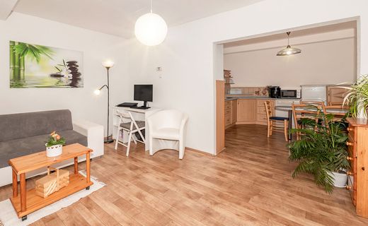 Fotografie nemovitosti - Byt 4+1, 3.NP, Holýšov, okr. Plzeň - jih
